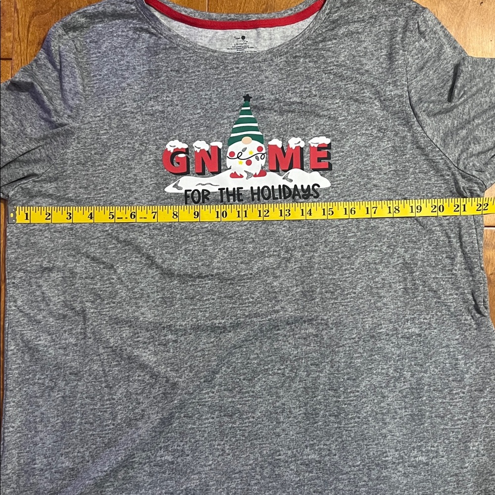 Secret Treasures Heather Gray Long Sleeve Pajama Top Gnomes Holidays Novelty - Picture 4 of 7